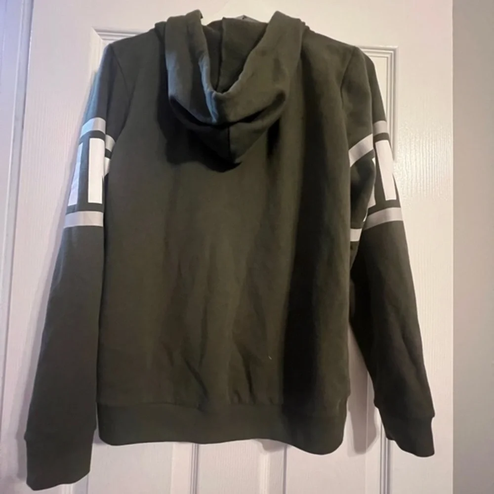 PINK Victoria Secret olive green zip up hoody size‎ XS